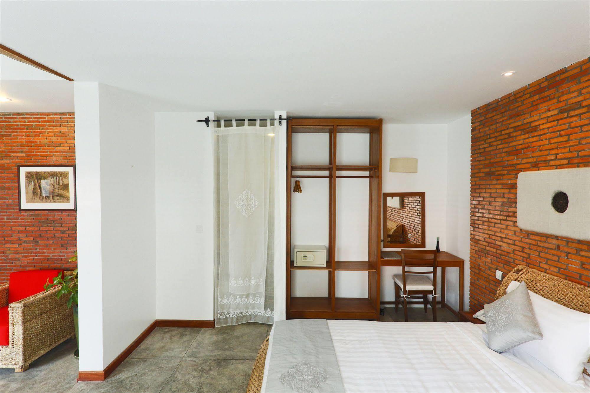 Casa Villa Independence Phnom Penh Bagian luar foto