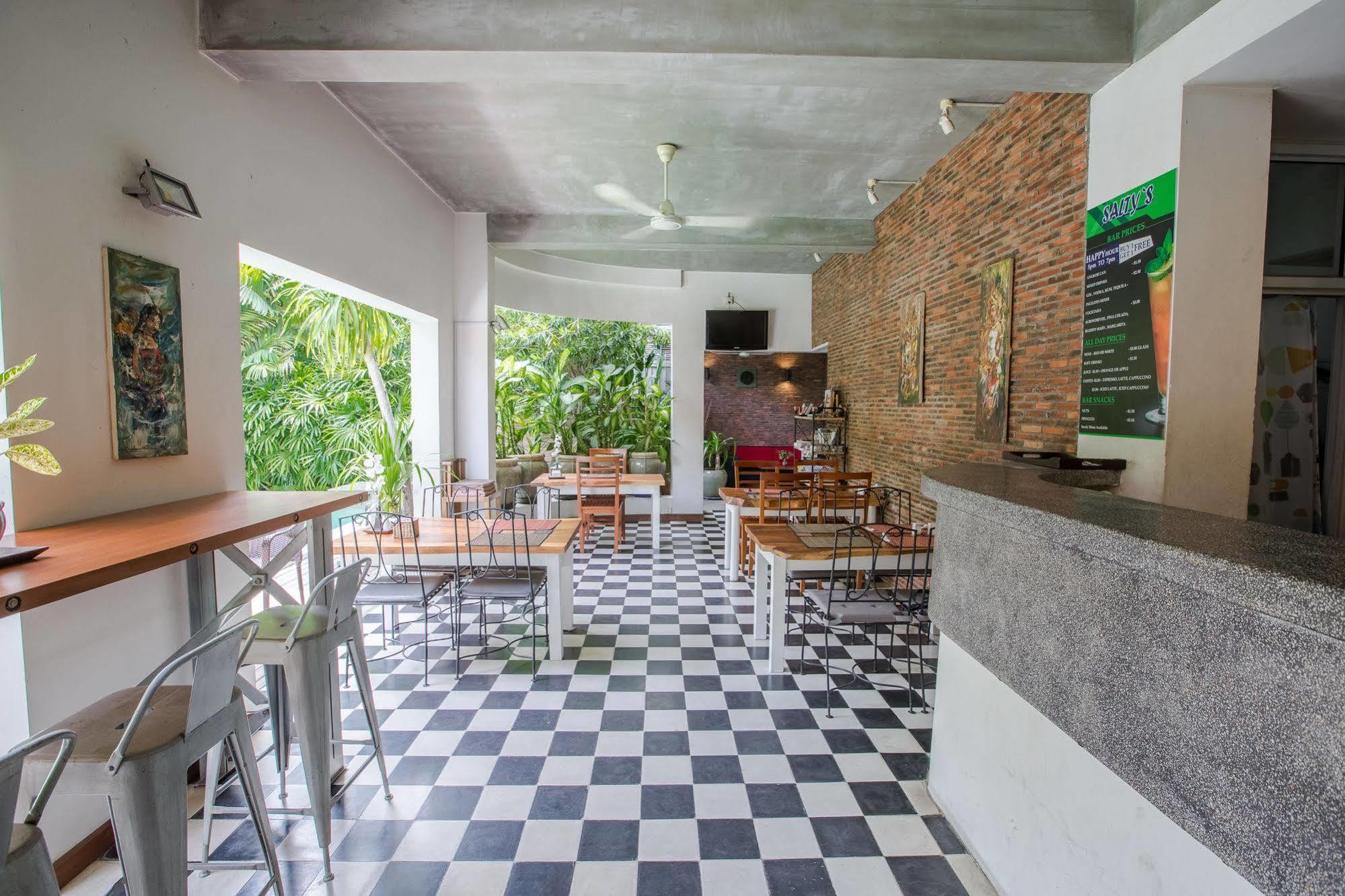 Casa Villa Independence Phnom Penh Bagian luar foto