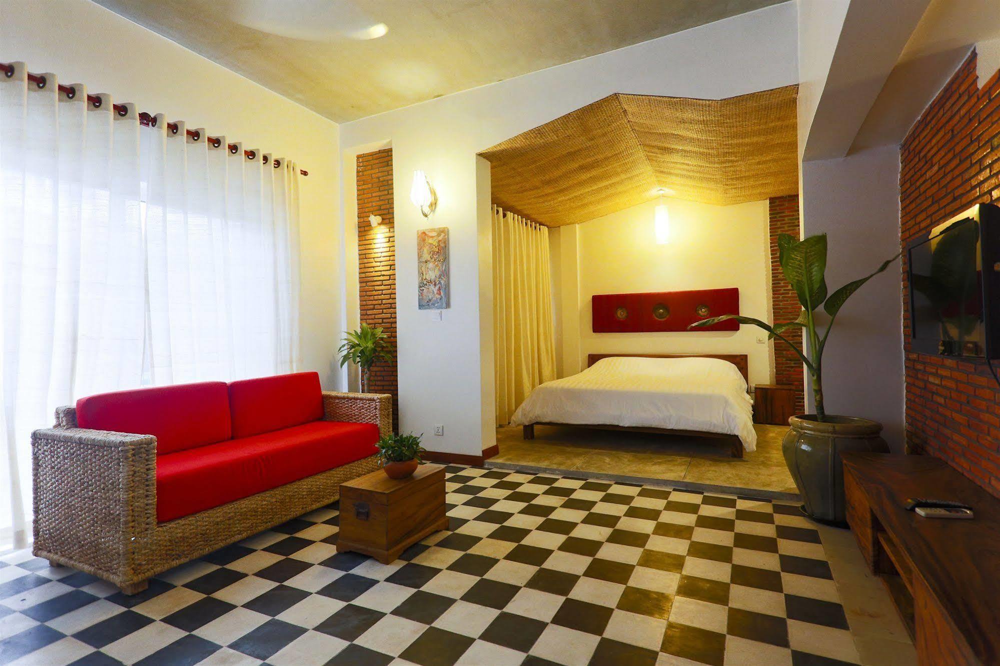 Casa Villa Independence Phnom Penh Bagian luar foto