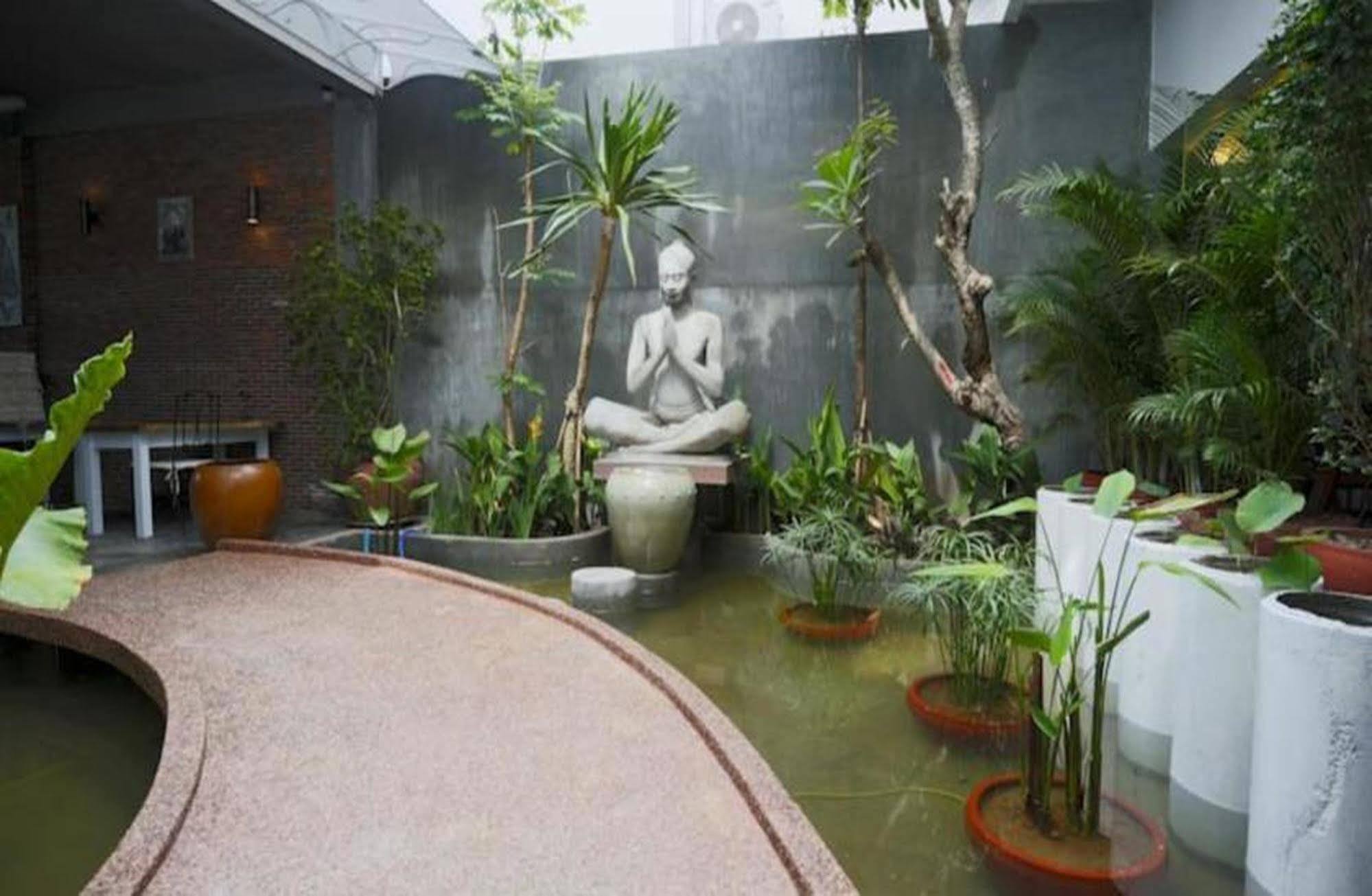 Casa Villa Independence Phnom Penh Bagian luar foto